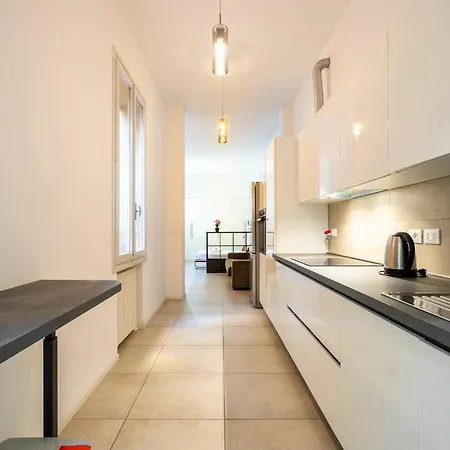 Centro - Moderno Per 4 Persone Bolonia
