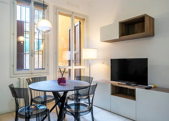 Centro - Moderno Per 4 Persone * 볼로냐