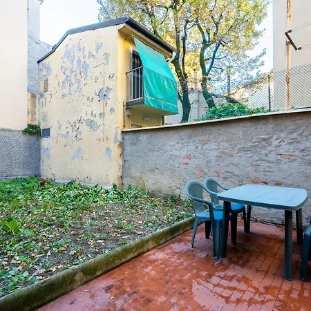 Lägenhet Centro - Moderno Per 4 Persone