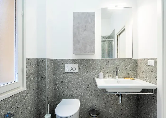 Centro - Moderno Per 4 Persone Διαμέρισμα *